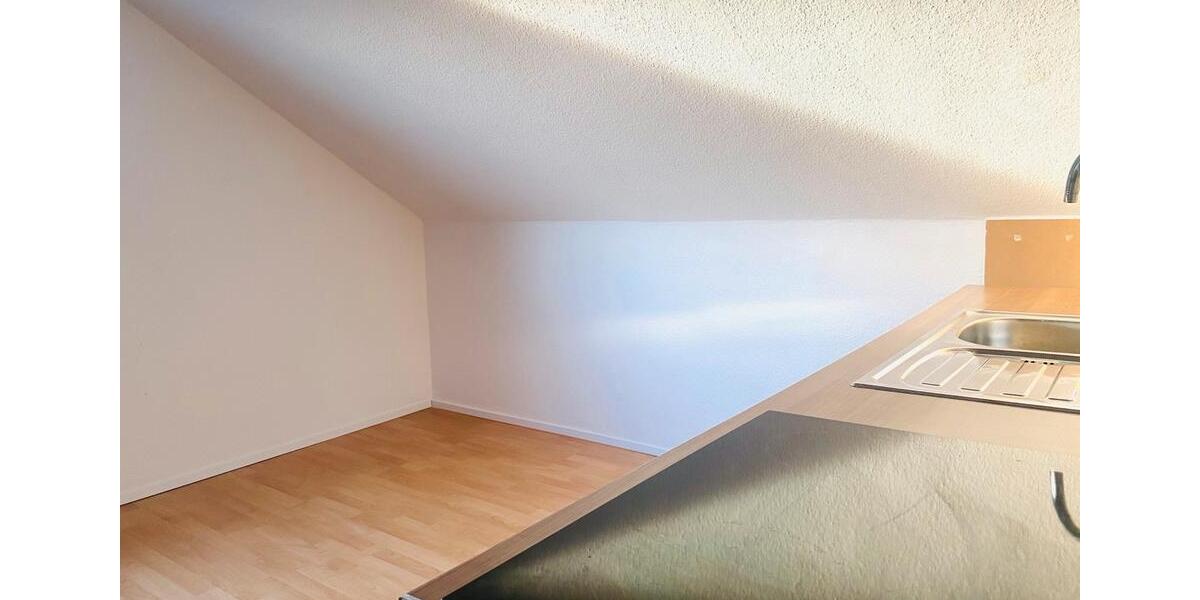 Dachgeschoßwohnung Albstadt Gemarkung Onstmettingen - 4 Zimmer, 95 m&sup2;, 700&euro; | Angebot:26532916