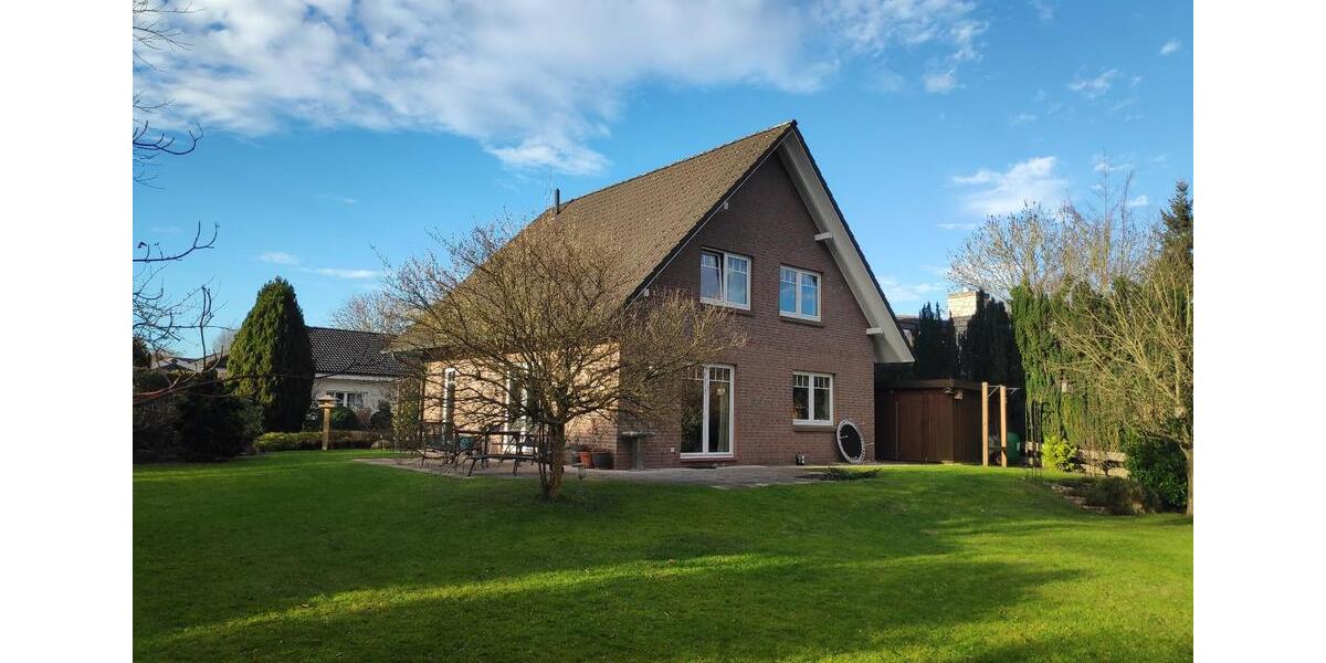 Einfamilienhaus Trittau - 4 Zimmer, 121 m&sup2;, 1.900&euro; | Angebot:26242009