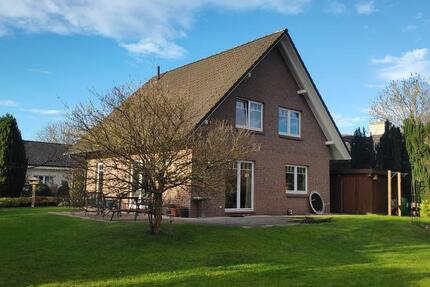 Haus Trittau - 4 Zimmer, 121 m&sup2;, 1.900&euro; | Angebot:26242009