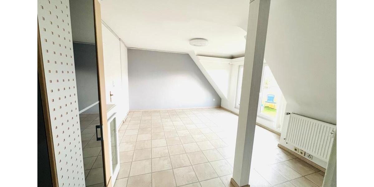 Dachgeschoßwohnung Menden (Sauerland) - 4 Zimmer, 80 m&sup2;, 840&euro; | Angebot:24749917