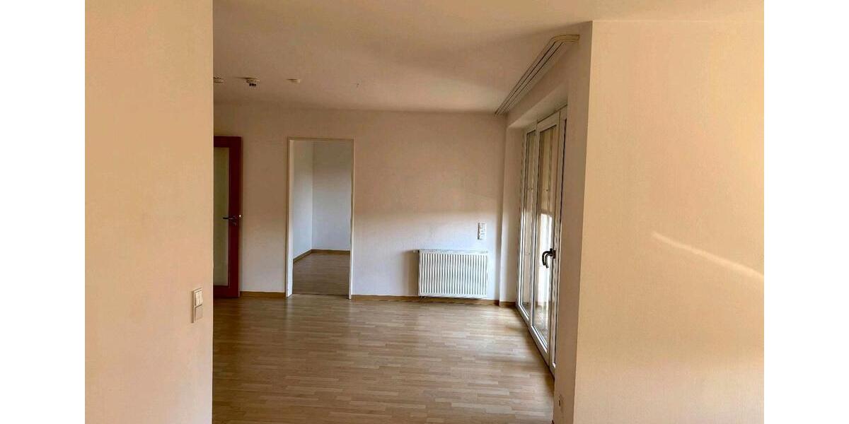 Etagenwohnung Bünde - 3 Zimmer, 85 m&sup2;, 950&euro; | Angebot:26629600