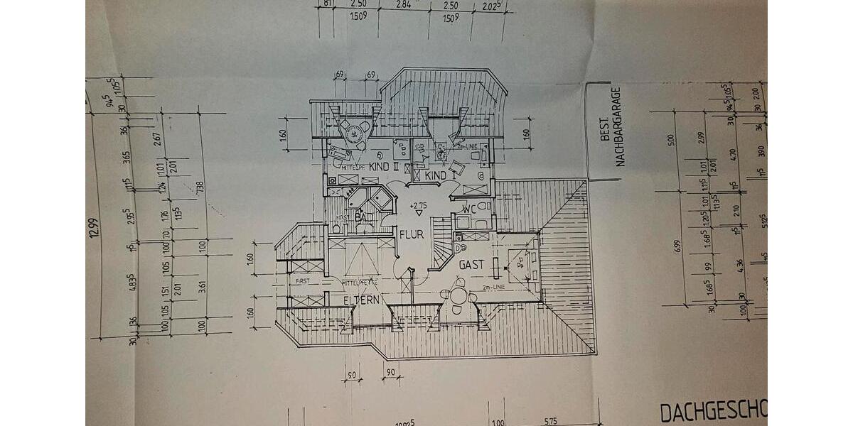 Einfamilienhaus Bexbach - 5 Zimmer, 230 m&sup2;, 1.800&euro; | Angebot:26039639