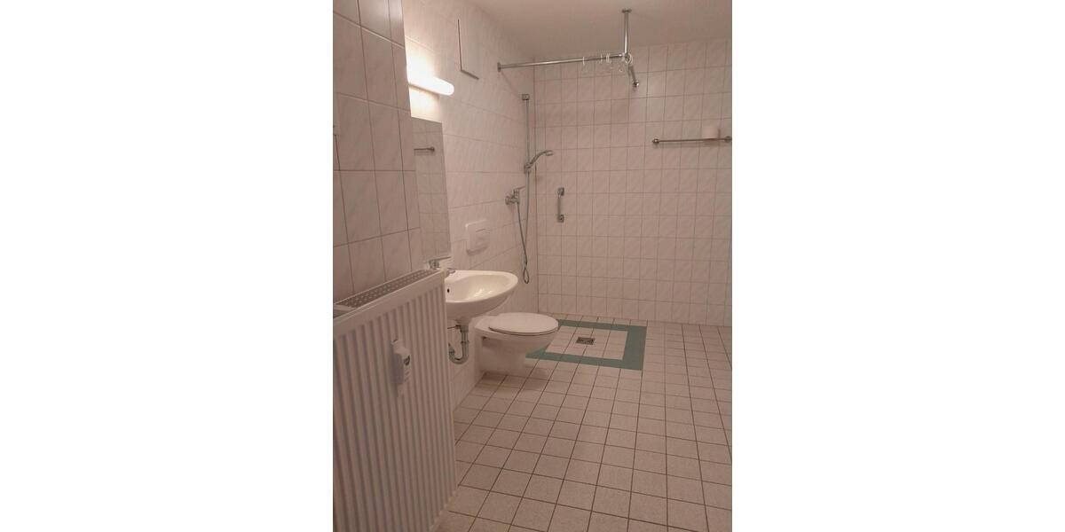Etagenwohnung Stollberg (Erzgebirge) - 2 Zimmer, 45 m&sup2;, 275&euro; | Angebot:24864322