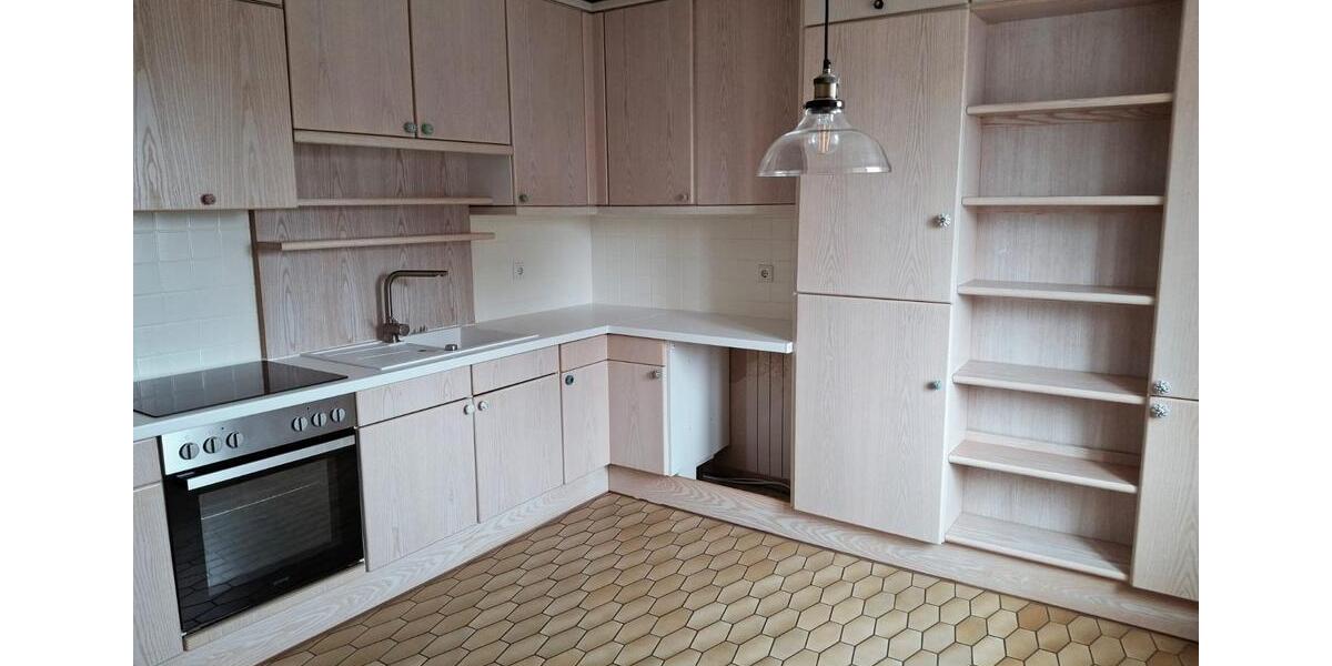 Etagenwohnung Diemelstadt - 2 Zimmer, 77 m&sup2;, 460&euro; | Angebot:25082726