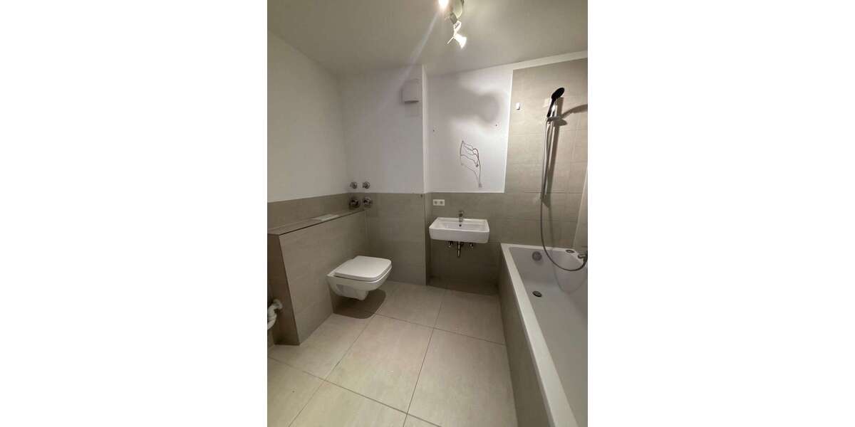 Etagenwohnung Pforzheim Weststadt - 4 Zimmer, 85 m&sup2;, 840&euro; | Angebot:27014251