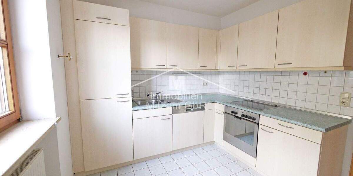 Kompakte 3-Zimmer-Ergeschoss-Whg. mit EBK und Garage in ruhiger Lage von Töging 3 zimmer