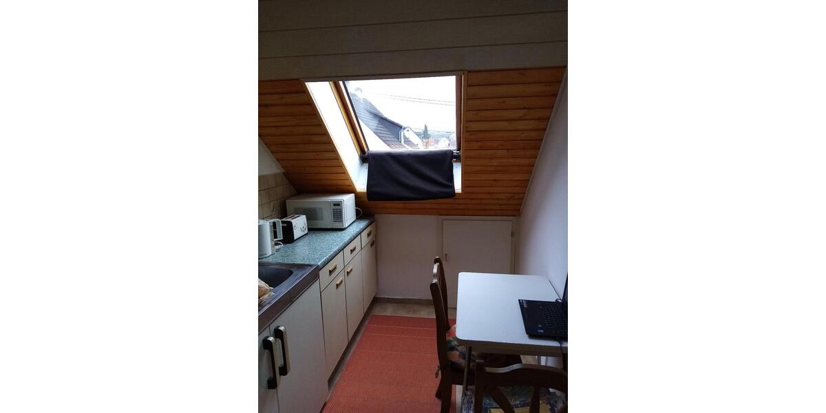 Dachgeschoßwohnung Wehrheim - 1 Zimmer, 20 m&sup2;, 450&euro; | Angebot:24875753