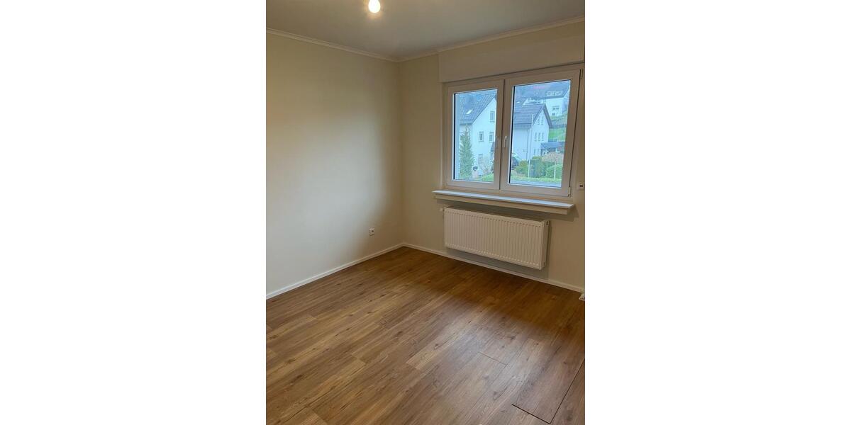 Etagenwohnung Arnsberg - 4 Zimmer, 80 m&sup2;, 800&euro; | Angebot:26638391