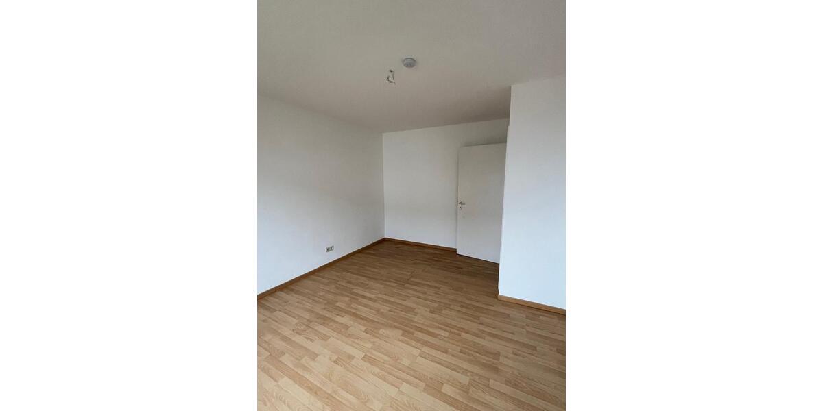 Etagenwohnung Ebern - 3 Zimmer, 75 m&sup2;, 550&euro; | Angebot:25362788