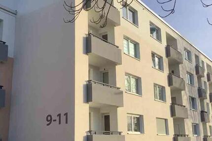 Geräumige 3 Zimmer-Wohnung mit Balkon in grüner Lage