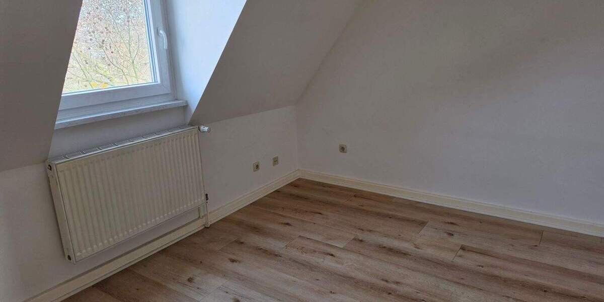 Etagenwohnung Gelsenkirchen Schalke - 3 Zimmer, 65 m&sup2;, 500&euro; | Angebot:25667469