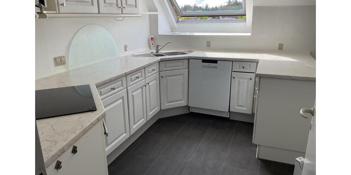 Dachgeschoßwohnung Flensburg Altstadt - 4 Zimmer, 130 m&sup2;, 750&euro; | Angebot:26384560