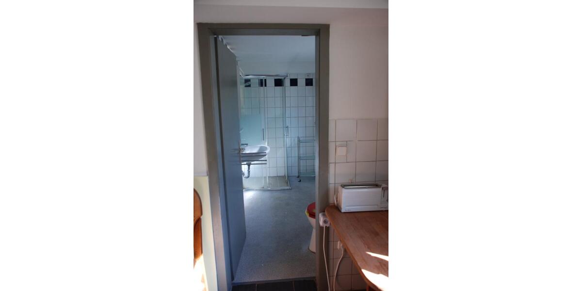 Wohnen auf Zeit Solingen Aufderhöhe - 2 Zimmer, 70 m&sup2;, 60&euro; | Angebot:24347181