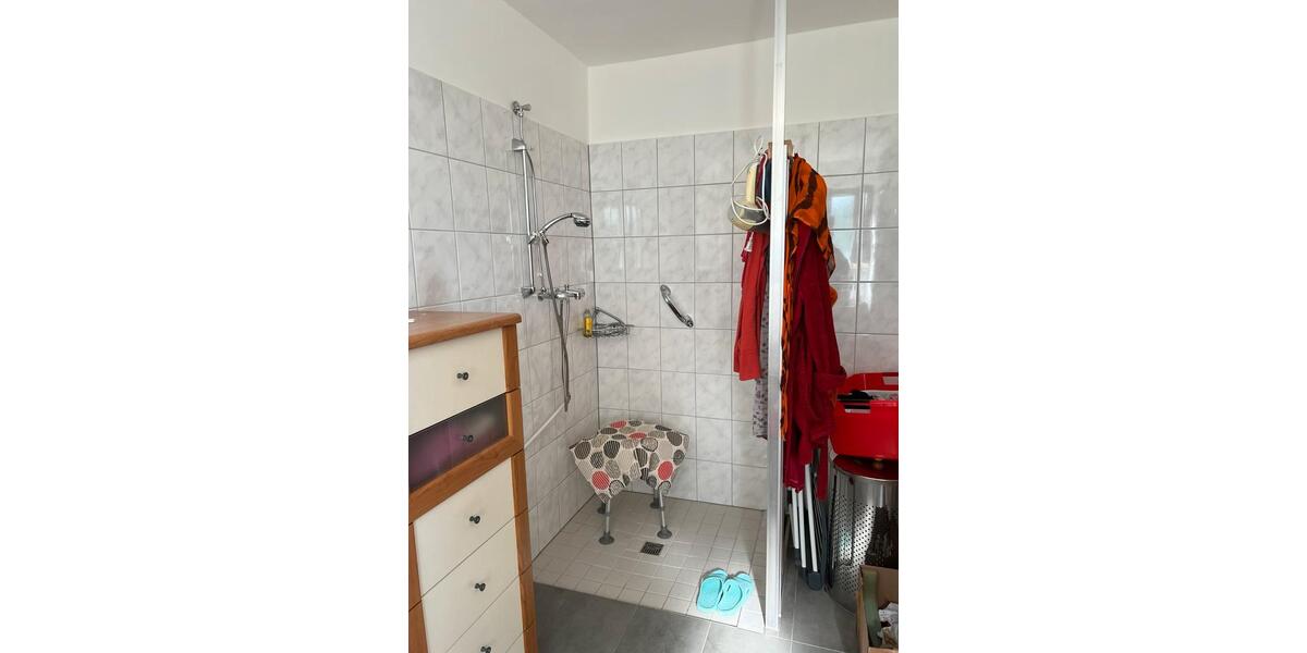 Erdgeschoßwohnung Dahlem - 6 Zimmer, 133 m&sup2;, 1.100&euro; | Angebot:24973720