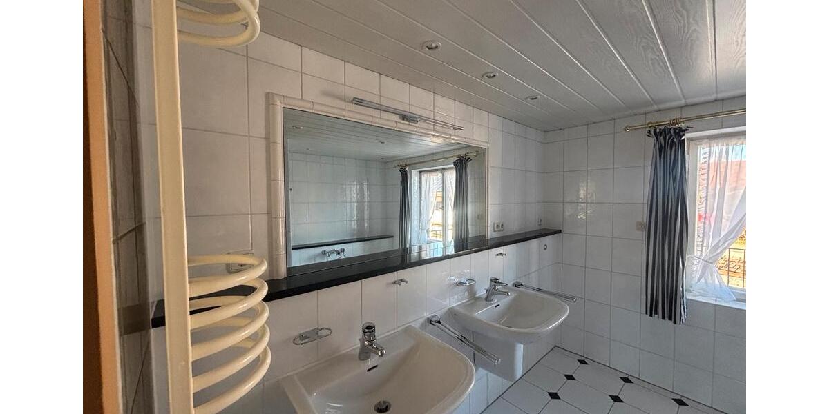 Terrassenwohnung Dietramszell - 3 Zimmer, 114 m&sup2;, 1.100&euro; | Angebot:25239538