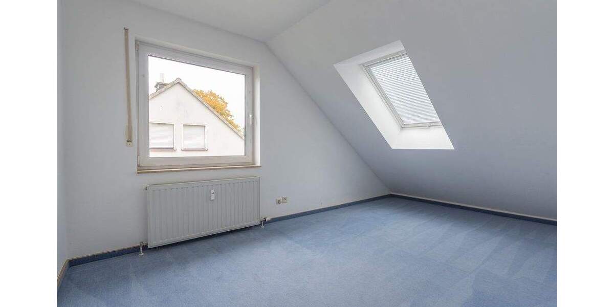 Schöne ca. 135 m² große 4-Zimmer-Maisonettewohnung mit Dachatelier und Westloggia in Garenfeld! 4 zimmer