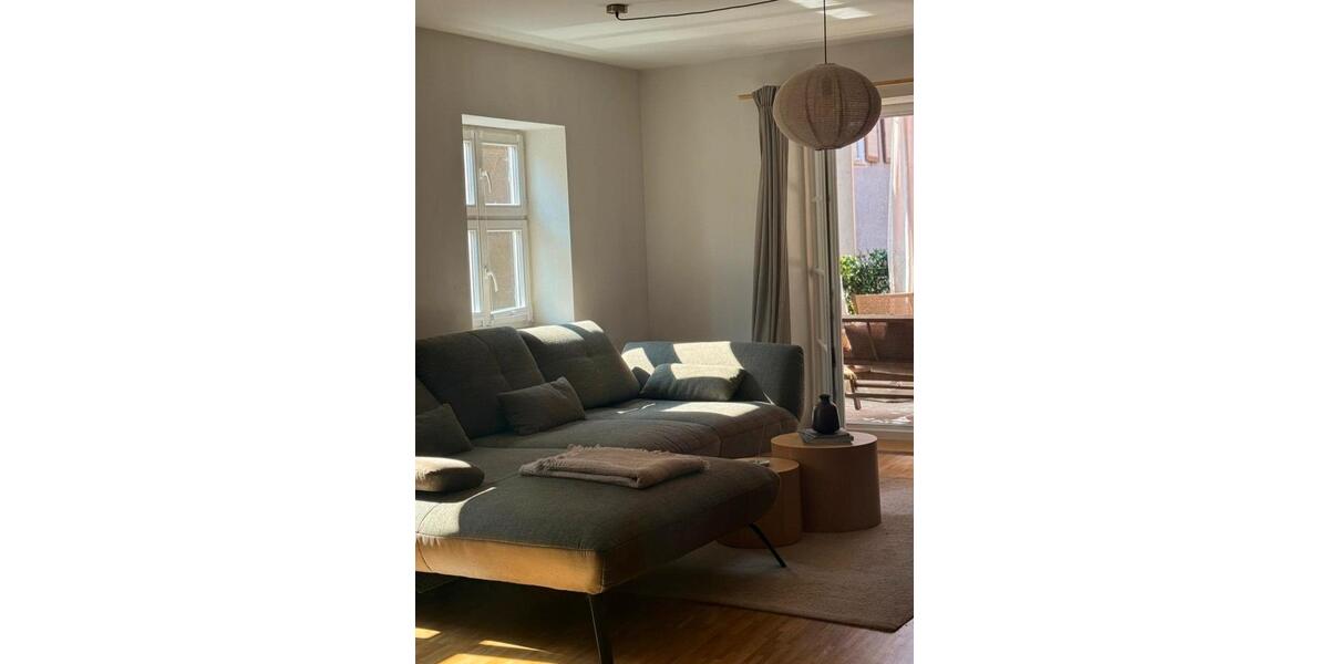 Etagenwohnung Dinkelsbühl - 2 Zimmer, 92 m&sup2;, 849&euro; | Angebot:25983261