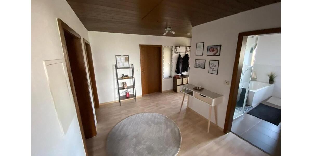 Etagenwohnung Fellheim - 4 Zimmer, 106 m&sup2;, 990&euro; | Angebot:26110026