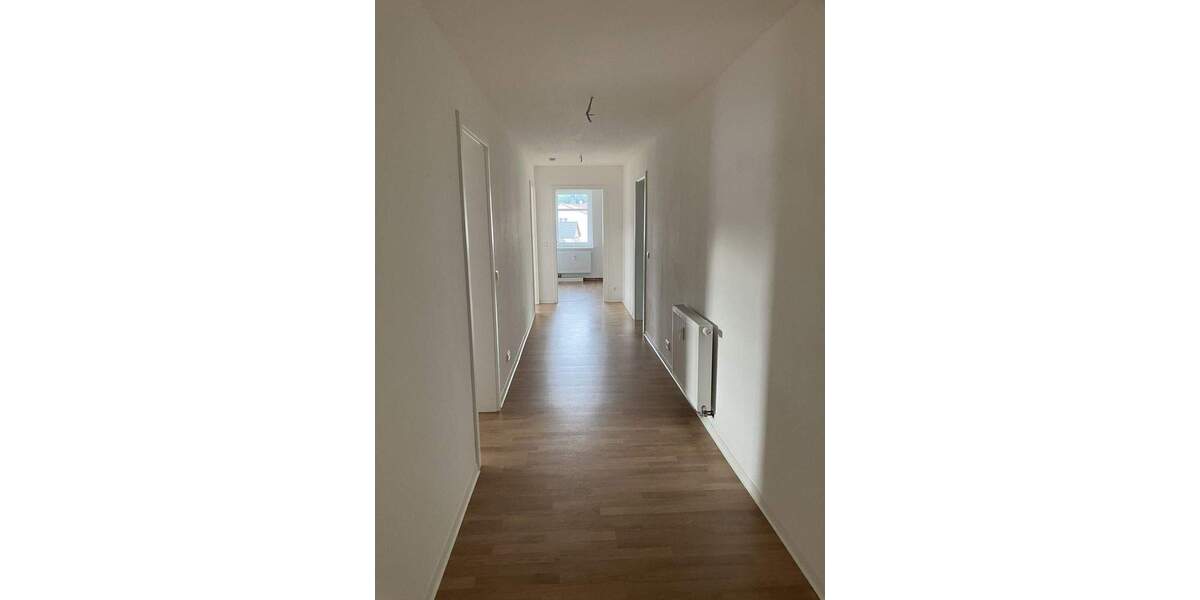 Etagenwohnung Lunzenau - 4 Zimmer, 110 m&sup2;, 462&euro; | Angebot:25895845