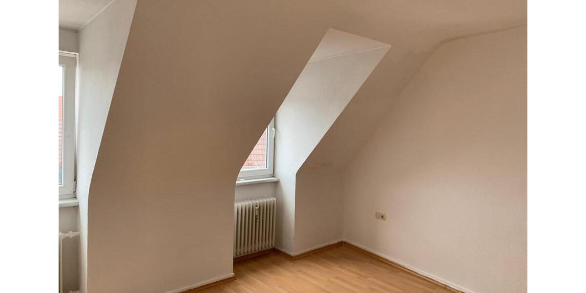 Dachgeschoßwohnung Wetter (Hessen) - 3 Zimmer, 90 m&sup2;, 630&euro; | Angebot:25219129