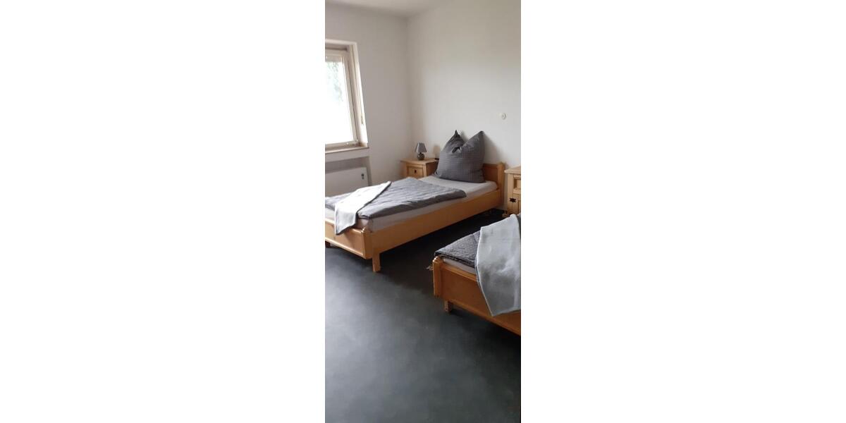 Wohnen auf Zeit Rommerskirchen - 6 Zimmer, 140 m&sup2;, 20&euro; | Angebot:20971571