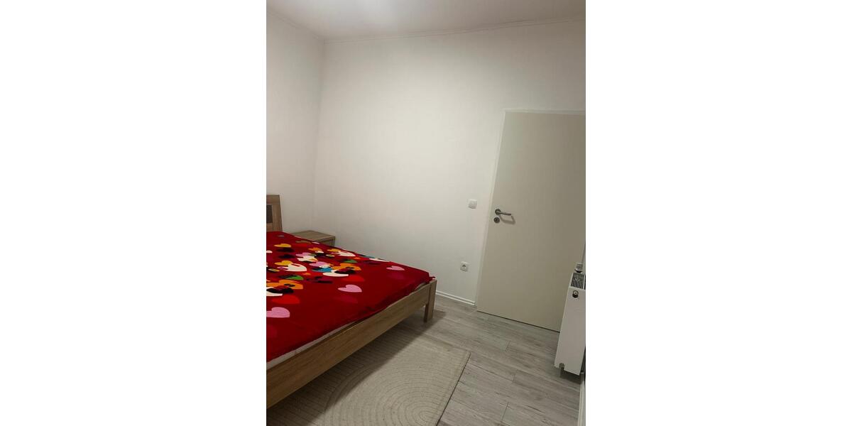 Erdgeschoßwohnung Duisburg Hamborn - 3 Zimmer, 80 m&sup2;, 650&euro; | Angebot:26341686