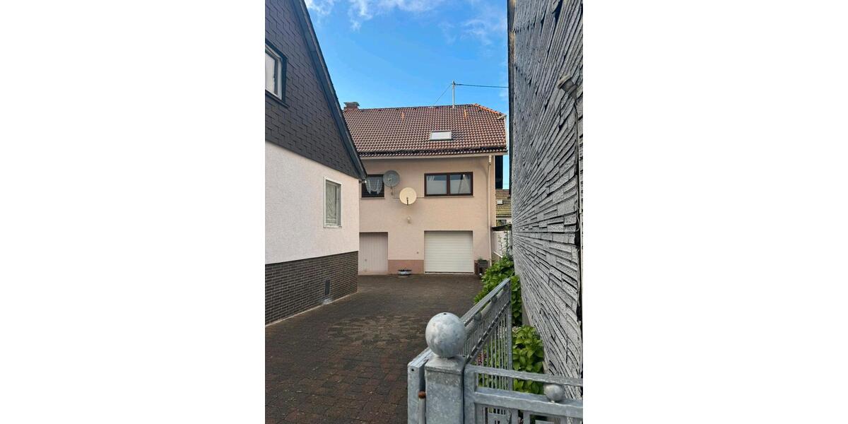 Einfamilienhaus in 55765 Birkenfeld zur vermieten. 6 zimmer