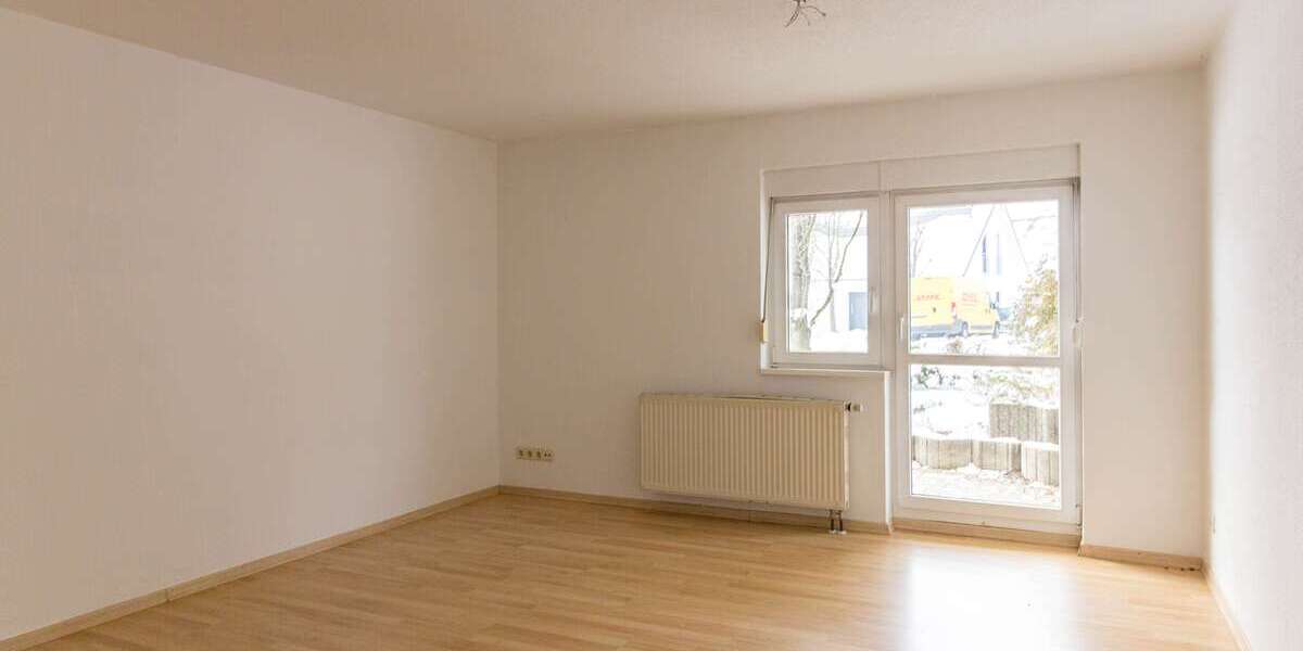 Etagenwohnung Klipphausen Sachsdorf - 2 Zimmer, 60 m&sup2;, 400&euro; | Angebot:24737953