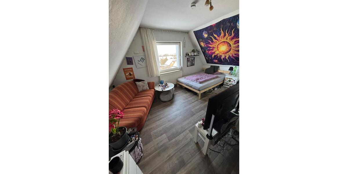 Dachgeschoßwohnung Bünde - 1.5 Zimmer, 33 m&sup2;, 330&euro; | Angebot:24804556