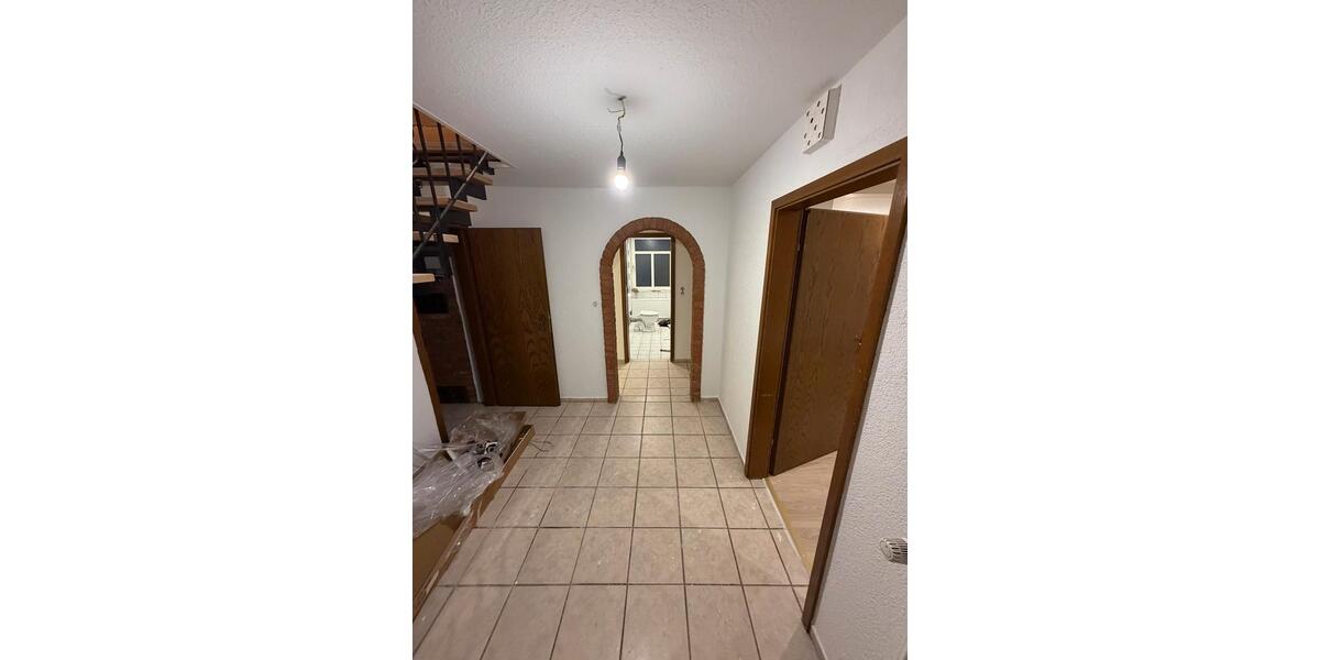 Etagenwohnung Esens - 4 Zimmer, 115 m&sup2;, 950&euro; | Angebot:24257582