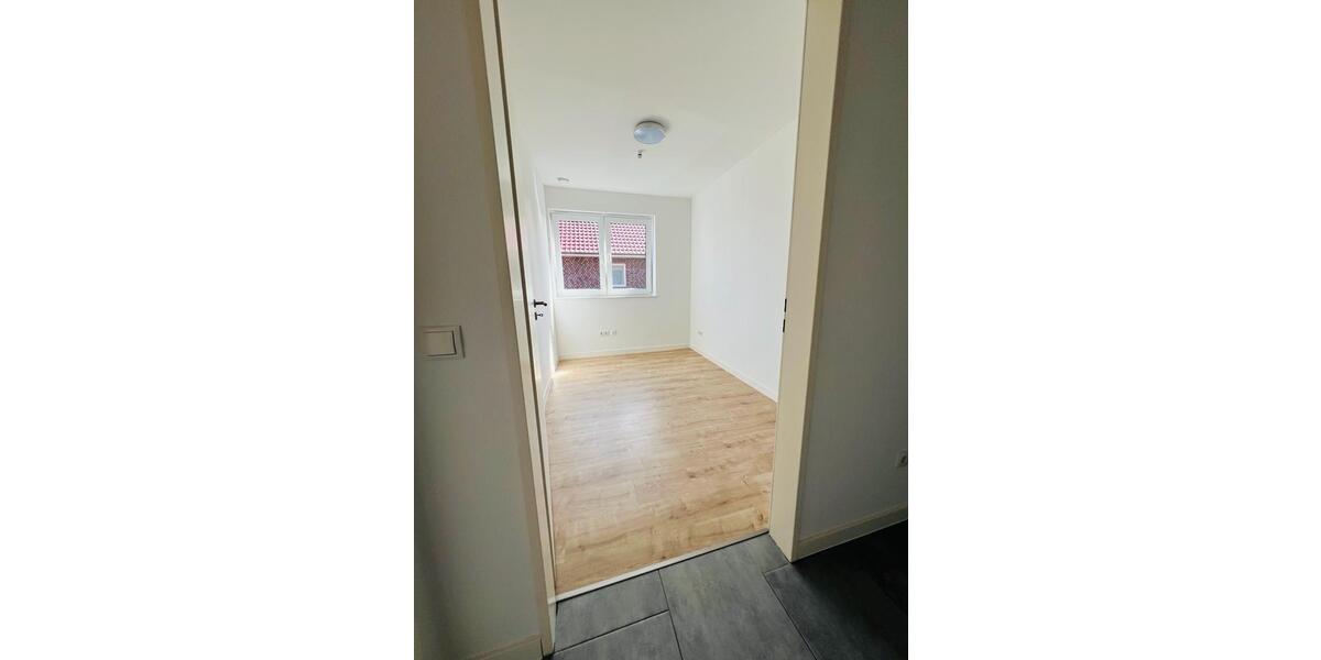 Etagenwohnung Lingen (Ems) - 3 Zimmer, 72 m&sup2;, 890&euro; | Angebot:26049037