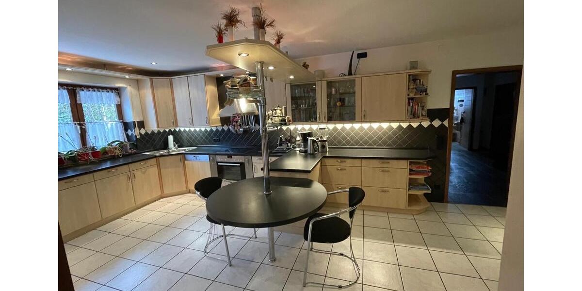 Erdgeschoßwohnung Schnaittach - 4 Zimmer, 166 m&sup2;, 1.400&euro; | Angebot:25283579