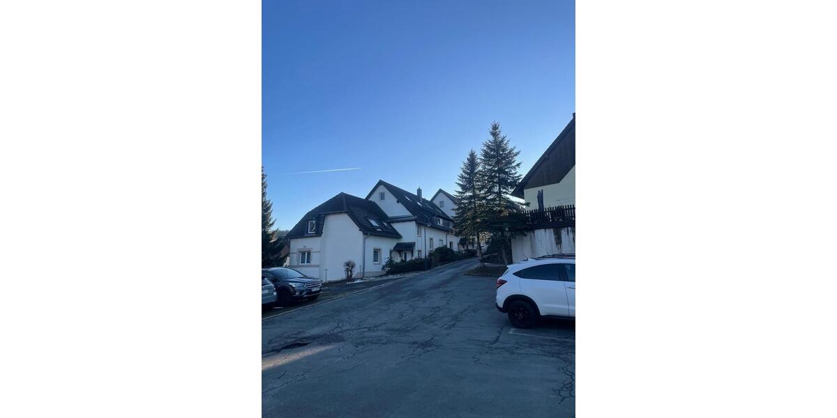 Etagenwohnung Gornsdorf - 2 Zimmer, 83 m&sup2;, 410&euro; | Angebot:26232888