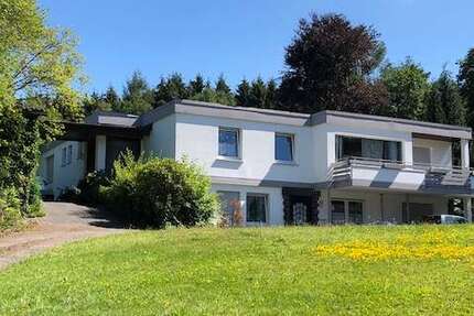 Haus zum Mieten in Wenden 1.300 € 145 m²