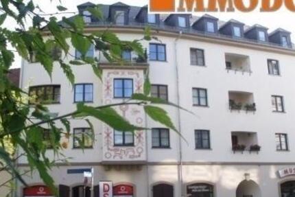 Hübsche 4-Zimmer-Wohnung mit BALKON und Gäste-WC im Zentrum zu vermieten!