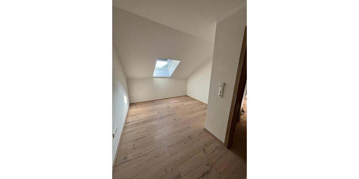 Doppelhaushälfte Schortens - 4 Zimmer, 116 m&sup2;, 1.350&euro; | Angebot:26641332