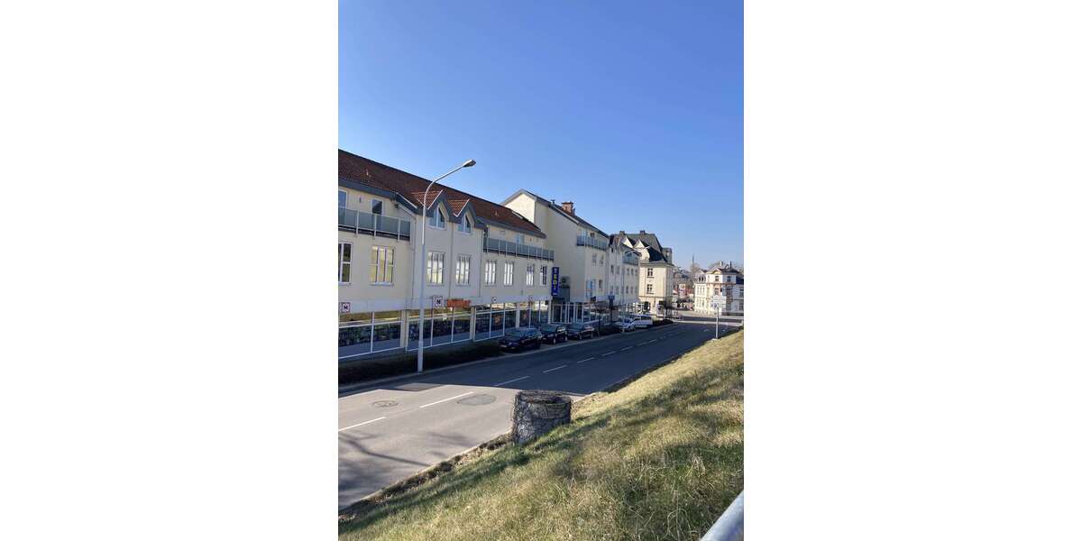 Wohnung zum Mieten in Limbach-Oberfrohna 727,50 € 121.25 m² 4 zimmer