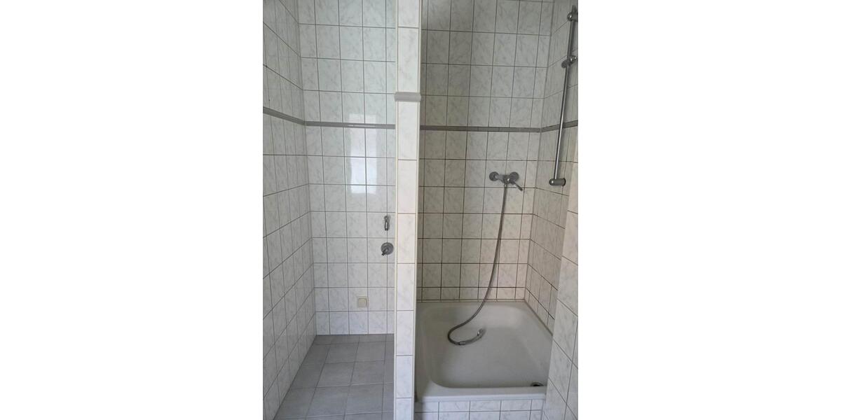 Dachgeschoßwohnung Meißen - 3 Zimmer, 75 m&sup2;, 675&euro; | Angebot:25904346