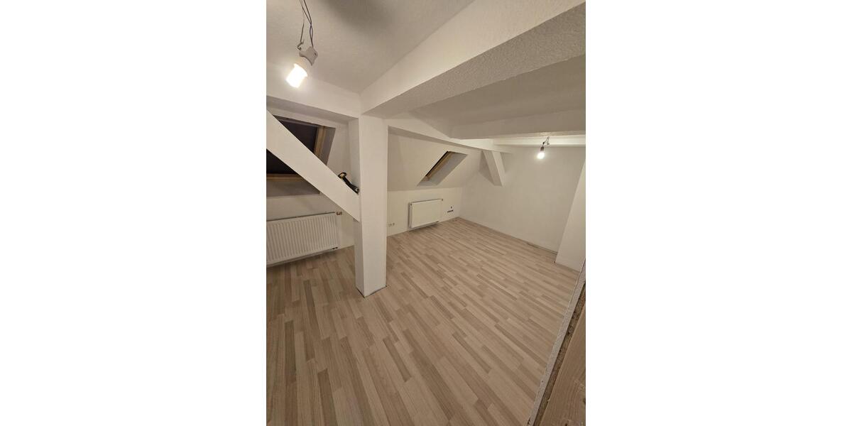 Ab Frühling im stadtzentralen Haus großzügig wohnen 5 zimmer