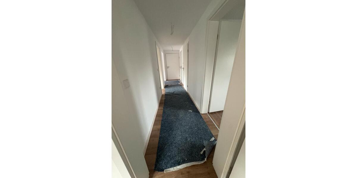 Erstbezug nach Kernsanierung 125m² Erdgeschosswohnung in Felsberg zimmer