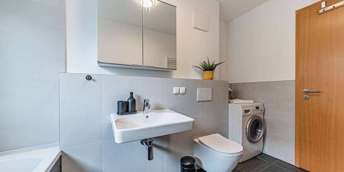 Etagenwohnung Frankfurt am Main Bockenheim - 2 Zimmer, 63 m&sup2;, 1.630&euro; | Angebot:25926617