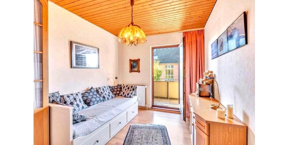 Reihenhaus Reinfeld (Holstein) - 5.5 Zimmer, 168 m&sup2;, 1.900&euro; | Angebot:26047235