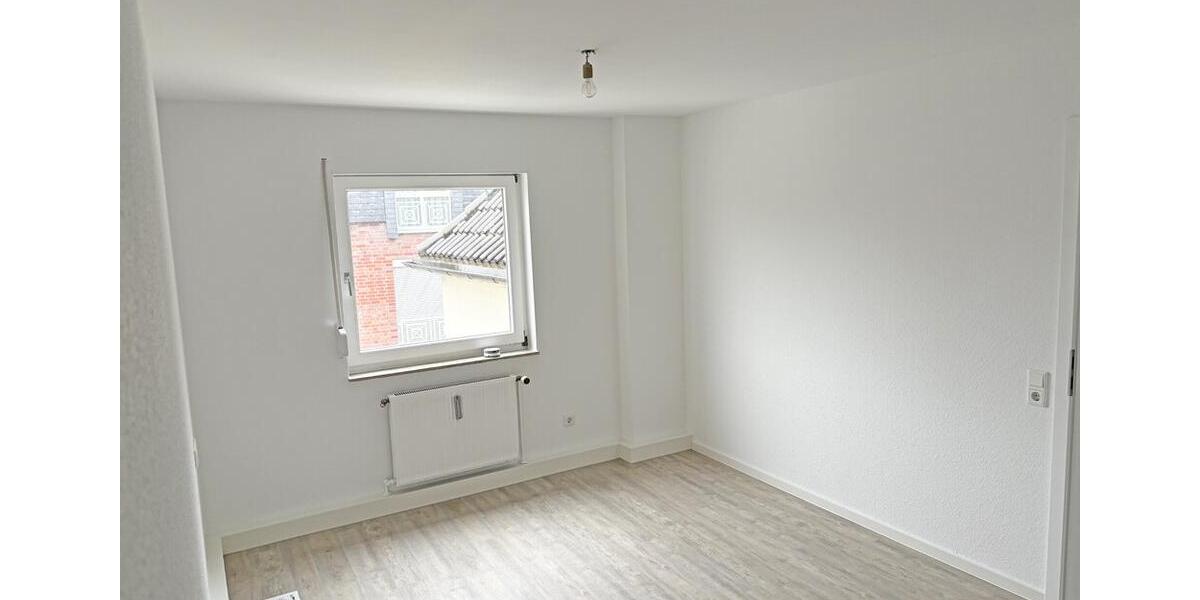 Dachgeschoßwohnung Eitorf - 3 Zimmer, 64 m&sup2;, 540&euro; | Angebot:24538894
