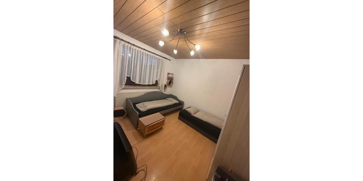 Wohnen auf Zeit Baddeckenstedt - 6 Zimmer, 200 m&sup2;, 18&euro; | Angebot:25424830