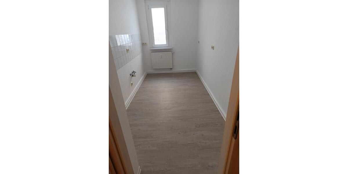 Etagenwohnung Treuen - 3 Zimmer, 62 m&sup2;, 380&euro; | Angebot:26349622