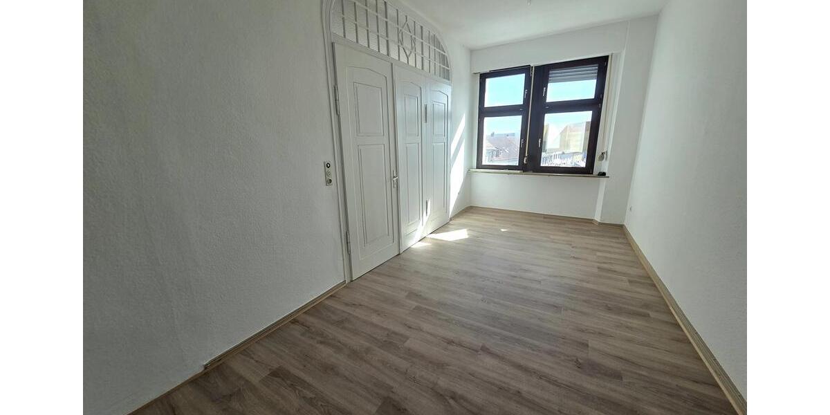 Etagenwohnung Bad Rodach - 6 Zimmer, 150 m&sup2;, 900&euro; | Angebot:26094590