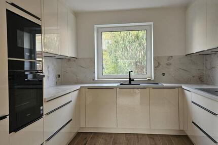 Wohnen auf Zeit München Moosach - 4 Zimmer, 160 m&sup2;, 850&euro; | Angebot:25126571