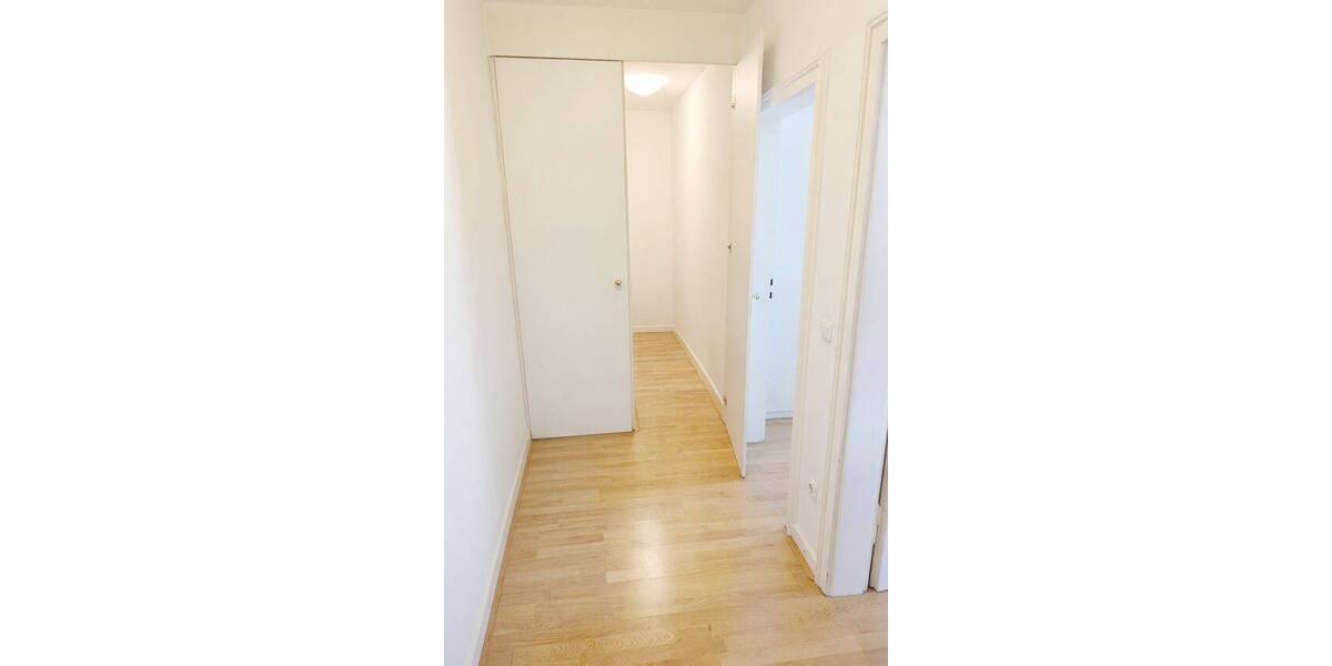 Gewerbeobjekt München Schwabing-Freimann - 3 Zimmer, 79 m&sup2;, 1.695&euro; | Angebot:26160359