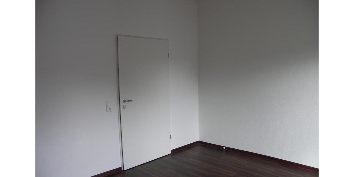 Etagenwohnung Zittau - 1 Zimmer, 23 m&sup2;, 201&euro; | Angebot:23242512