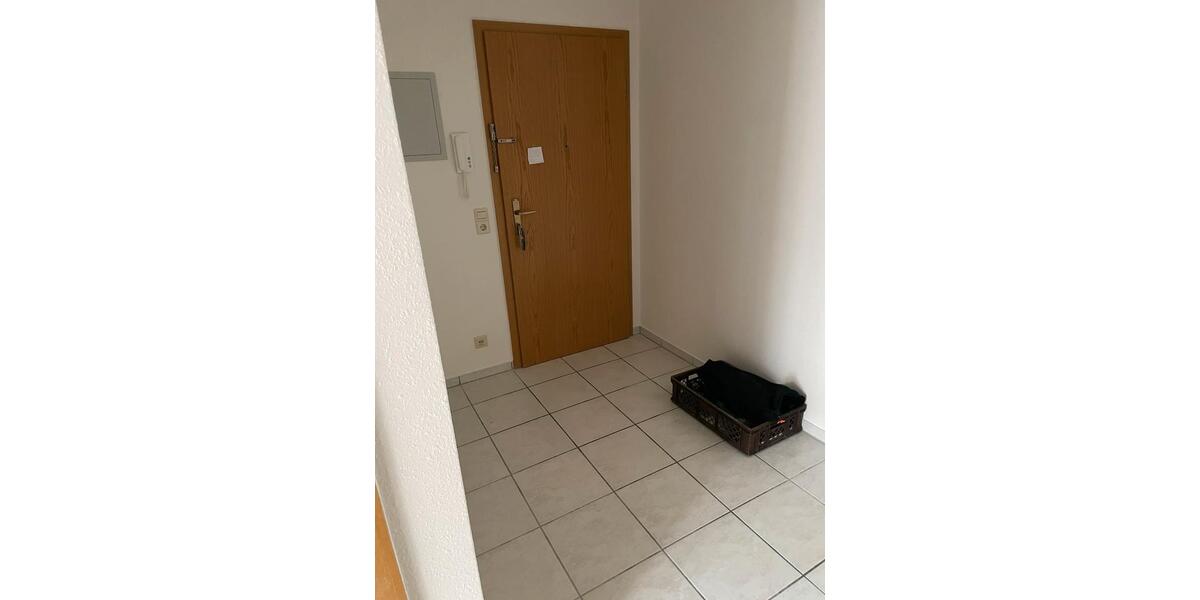 Etagenwohnung Oberstenfeld - 4.5 Zimmer, 91 m&sup2;, 1.150&euro; | Angebot:26286484